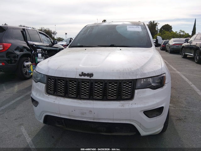 1C4RJEAG0JC168136 Jeep Grand Cherokee Altitude 4x2