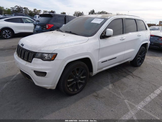 1C4RJEAG0JC168136 Jeep Grand Cherokee Altitude 4x2