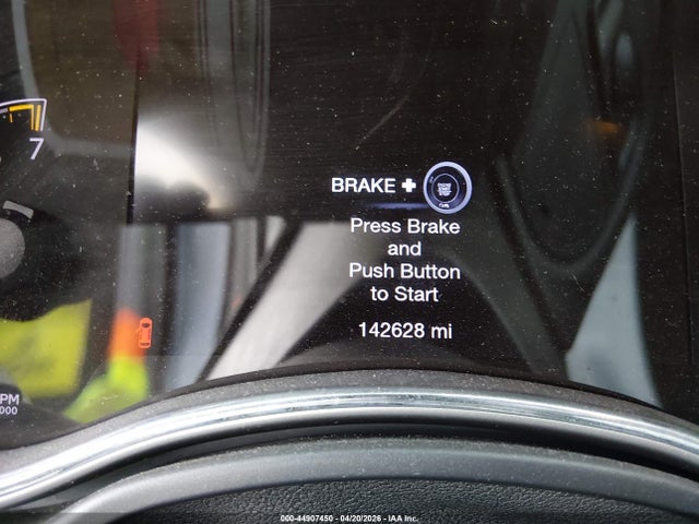 1C4RJEAG0JC168136 Jeep Grand Cherokee Altitude 4x2