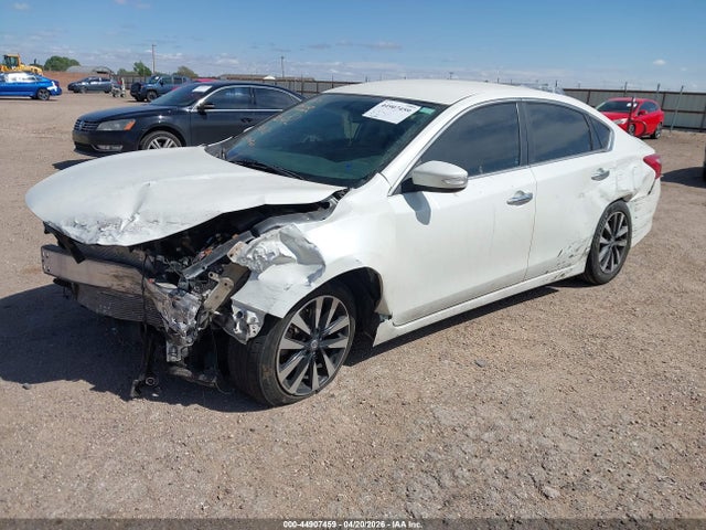 2017 Nissan Altima 2.5 Sl მანქანა იყიდება აუქციონზე, vin: 1N4AL3AP4HC156602, აუქციონის ნომერი: 44907459