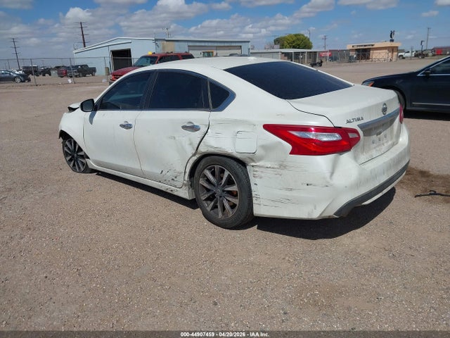 2017 Nissan Altima 2.5 Sl მანქანა იყიდება აუქციონზე, vin: 1N4AL3AP4HC156602, აუქციონის ნომერი: 44907459
