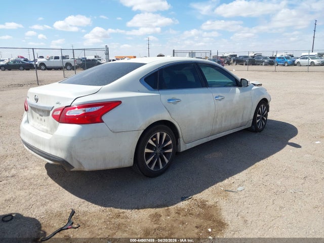 2017 Nissan Altima 2.5 Sl მანქანა იყიდება აუქციონზე, vin: 1N4AL3AP4HC156602, აუქციონის ნომერი: 44907459