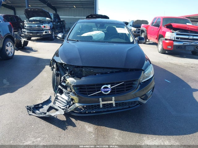 2017 Volvo S60 T5 Dynamic მანქანა იყიდება აუქციონზე, vin: YV126MFL6H2422316, აუქციონის ნომერი: 44907483