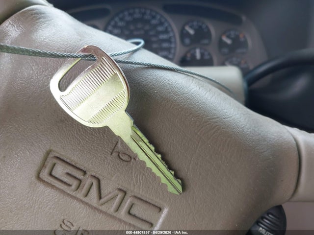 Продажа на аукционе авто 2002 Gmc Yukon Xl 1500 Denali, vin: 1GKFK66U72J181987, номер лота: 44907497