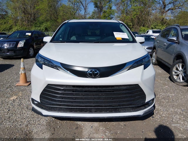 2026 Toyota Sienna Xle მანქანა იყიდება აუქციონზე, vin: 5TDYRKECXTS292197, აუქციონის ნომერი: 44907522