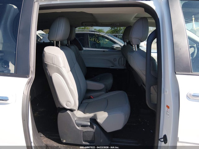 2026 Toyota Sienna Xle მანქანა იყიდება აუქციონზე, vin: 5TDYRKECXTS292197, აუქციონის ნომერი: 44907522