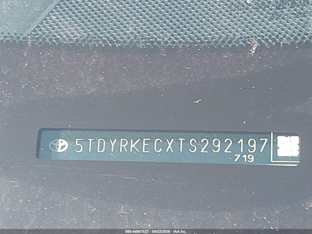 2026 Toyota Sienna Xle მანქანა იყიდება აუქციონზე, vin: 5TDYRKECXTS292197, აუქციონის ნომერი: 44907522