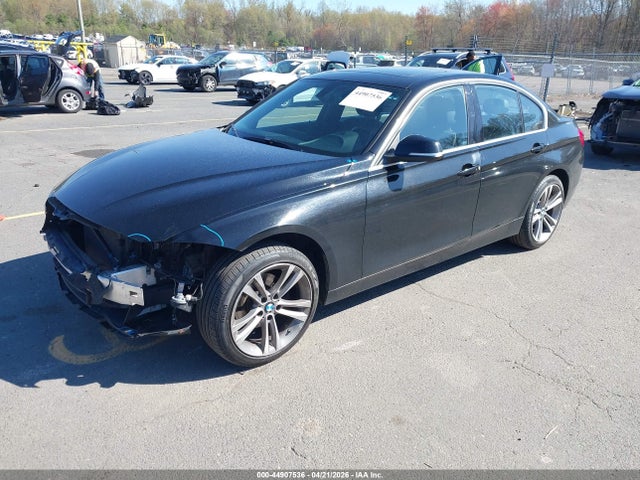 2017 Bmw 330i Xdrive მანქანა იყიდება აუქციონზე, vin: WBA8D9G57HNU60779, აუქციონის ნომერი: 44907536