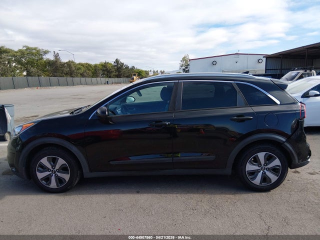 44907560 :رقم المزاد ، KNDCB3LC2H5051304 vin ، 2017 Kia Niro Lx مزاد بيع