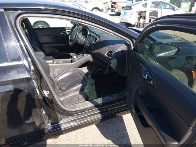 44907561 :رقم المزاد ، 1C3CCCAB0HN501690 vin ، 2017 Chrysler 200 Limited Platinum مزاد بيع