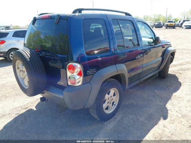 2005 Jeep Liberty Sport მანქანა იყიდება აუქციონზე, vin: 1J4GL48K75W555920, აუქციონის ნომერი: 44907574