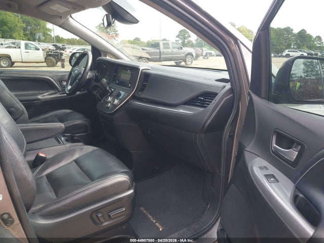 Aukcja sprzedaży 2018 Toyota Sienna Se 8 Passenger, vin: 5TDXZ3DC5JS963341, numer aukcji: 44907580