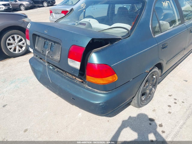 44907639 :رقم المزاد ، 2HGEJ6679WH517703 vin ، 1998 Honda Civic Lx مزاد بيع