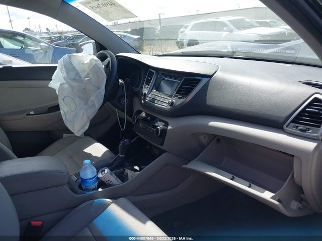 Hyundai TUCSON SE 2018 KM8J23A45JU767608 Image 5