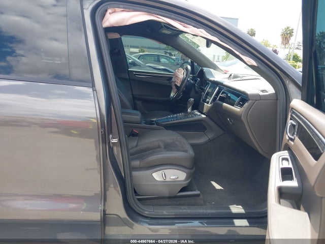 44907664 :رقم المزاد ، WP1AA2A56JLB02781 vin ، 2018 Porsche Macan مزاد بيع