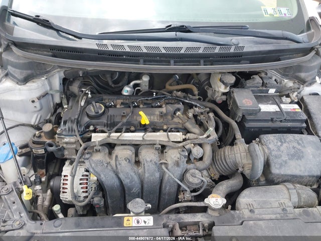 KNAFX4A6XF5415318 KIA FORTE LX