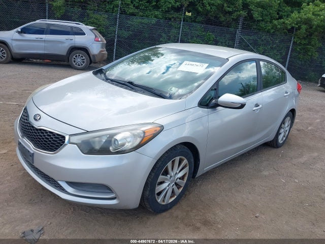 KNAFX4A6XF5415318 KIA FORTE LX