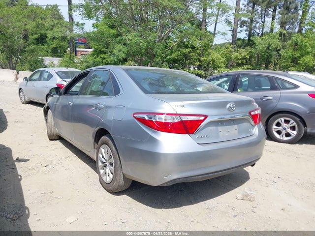 Продажа на аукционе авто 2015 Toyota Camry Le, vin: 4T4BF1FK7FR481731, номер лота: 44907679