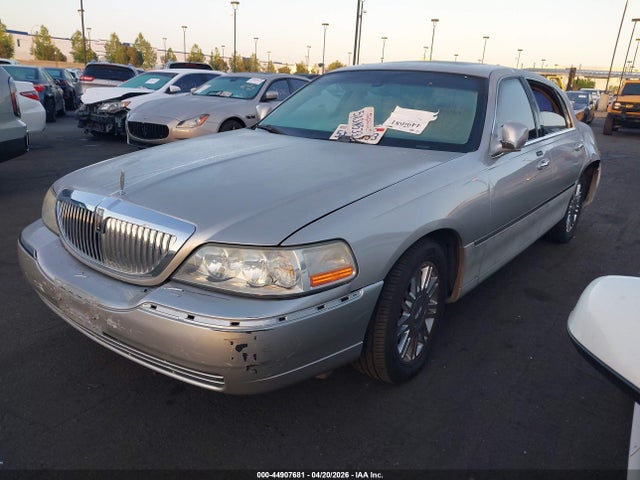 Продаж на аукціоні авто 2007 Lincoln Town Car Signature Limited, vin: 1LNHM82W17Y620998, номер лоту: 44907681