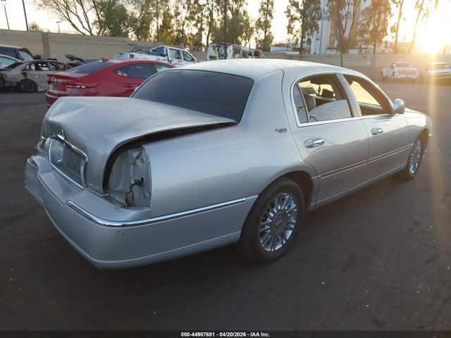 Продаж на аукціоні авто 2007 Lincoln Town Car Signature Limited, vin: 1LNHM82W17Y620998, номер лоту: 44907681