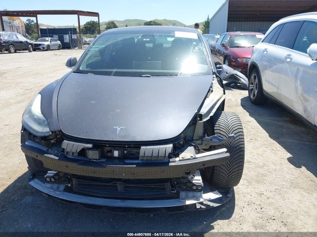 Продаж на аукціоні авто 2018 Tesla Model 3 Long Range/performance, vin: 5YJ3E1EB1JF069104, номер лоту: 44907695