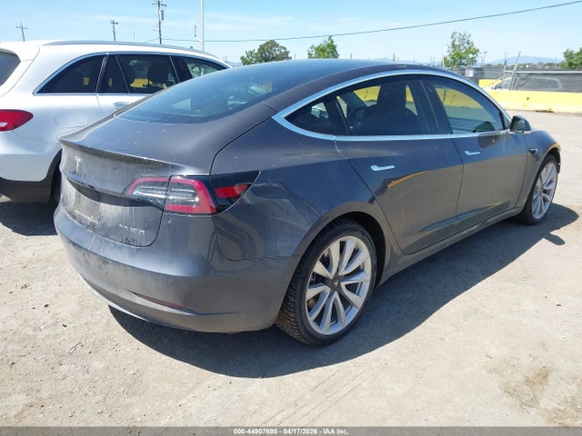 Продаж на аукціоні авто 2018 Tesla Model 3 Long Range/performance, vin: 5YJ3E1EB1JF069104, номер лоту: 44907695