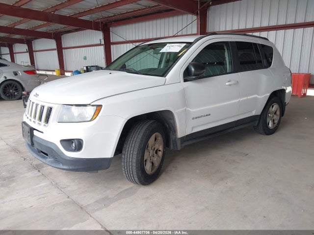 44907706 :رقم المزاد ، 1C4NJCBA5FD436998 vin ، 2015 Jeep Compass Sport مزاد بيع