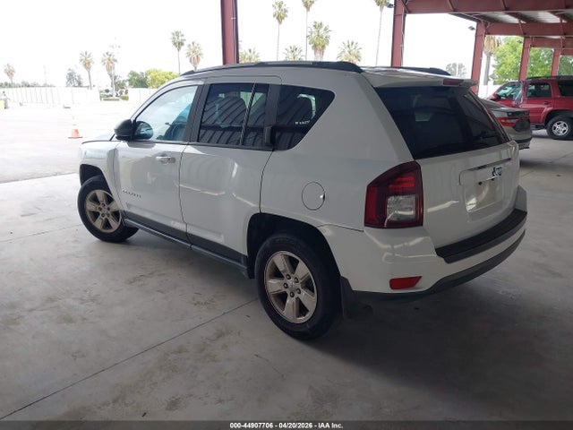 44907706 :رقم المزاد ، 1C4NJCBA5FD436998 vin ، 2015 Jeep Compass Sport مزاد بيع
