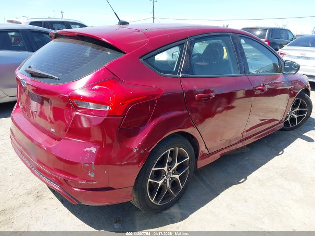Ford FOCUS SE 2016 1FADP3K28GL282769 Image 4