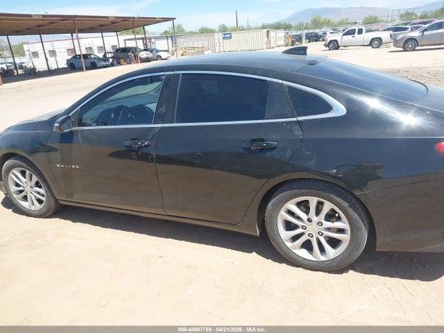 1G1ZE5STXHF113114 Chevrolet MALIBU 1LT