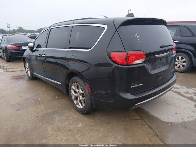 2C4RC1GG2JR272256 Chrysler Pacifica Limited