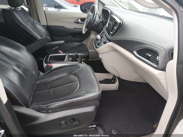 2C4RC1GG2JR272256 Chrysler Pacifica Limited