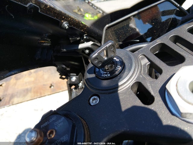 Yamaha Yzf1000 2025 JYARNA7E7SA000862 Image 11