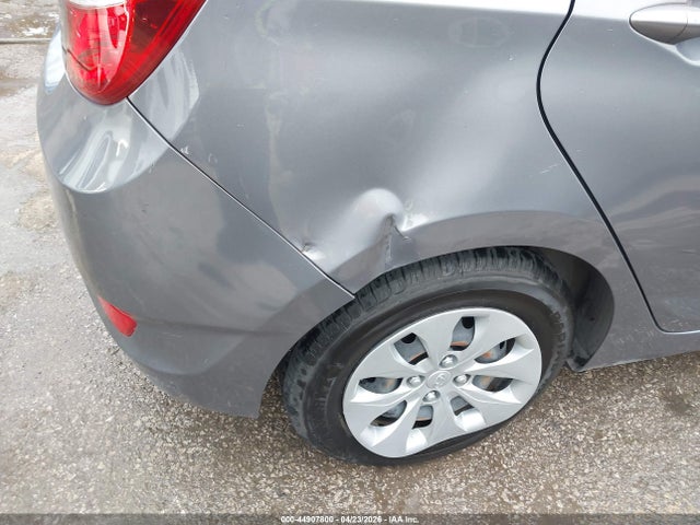 44907800 :رقم المزاد ، KMHCT5AE8HU329122 vin ، 2017 Hyundai Accent Se مزاد بيع