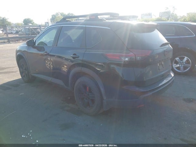 44907839 :رقم المزاد ، 5N1BT3BB3SC836804 vin ، 2025 Nissan Rogue Rock Creek مزاد بيع