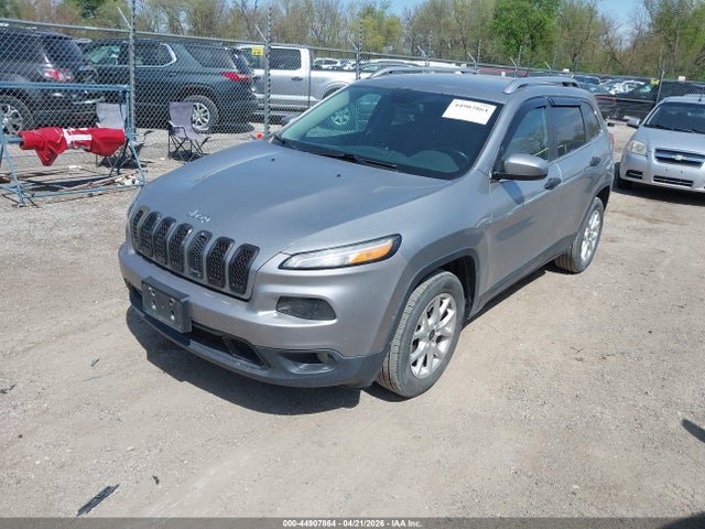 1C4PJLCB5FW642570 Jeep Cherokee Latitude