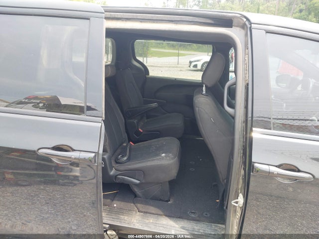 Chrysler Pacifica Touring Plus 2018 2C4RC1FG8JR315807 Image 8