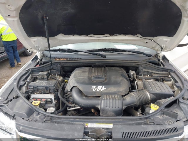 44907930 :رقم المزاد ، 1C4RJFAG0CC351576 vin ، 2012 Jeep Grand Cherokee Laredo مزاد بيع
