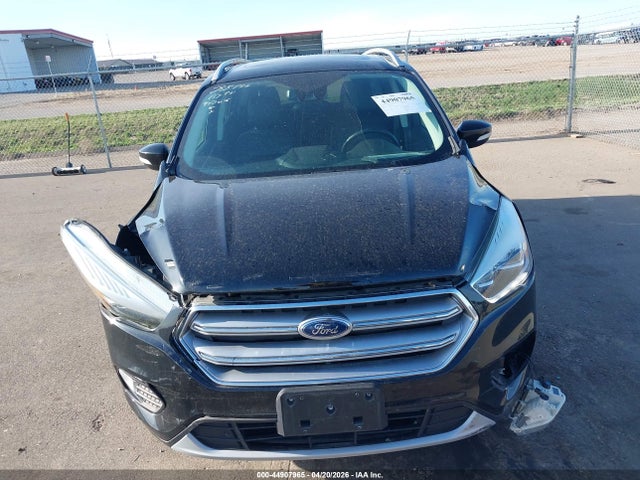 44907965 :رقم المزاد ، 1FMCU9J95HUD71335 vin ، 2017 Ford Escape Titanium مزاد بيع