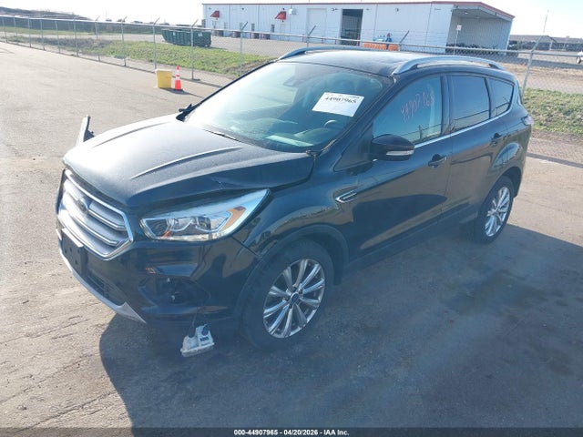 44907965 :رقم المزاد ، 1FMCU9J95HUD71335 vin ، 2017 Ford Escape Titanium مزاد بيع