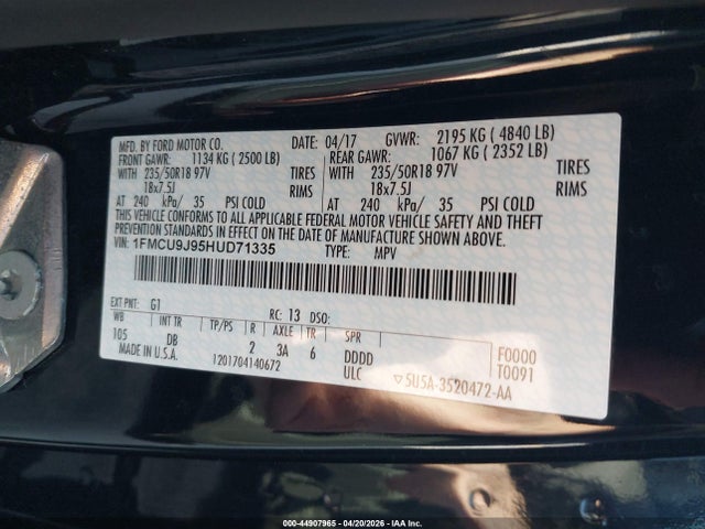 44907965 :رقم المزاد ، 1FMCU9J95HUD71335 vin ، 2017 Ford Escape Titanium مزاد بيع