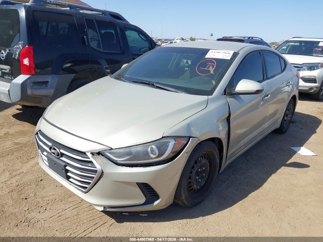 Hyundai ELANTRA SE 2017 5NPD74LF1HH081710 Image 2