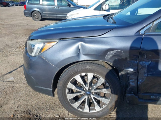 Продаж на аукціоні авто 2015 Subaru Outback 3.6r Limited, vin: 4S4BSELC4F3268137, номер лоту: 44907987