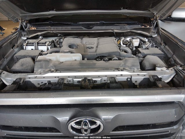 Продажа на аукционе авто 2023 Toyota Tundra Limited, vin: 5TFJA5DB2PX095768, номер лота: 44907990