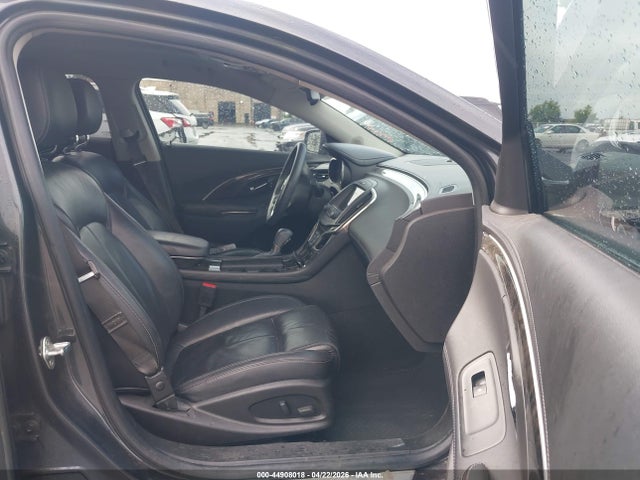 1G4GB5GR9GF124586 Buick Lacrosse Leather
