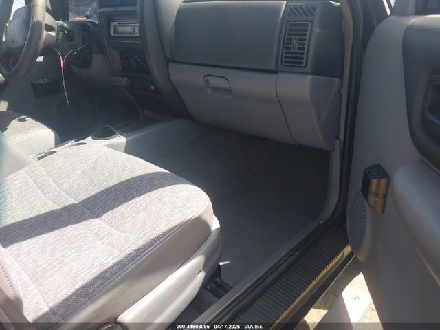 44908095 :رقم المزاد ، 1J4FT28S0WL235762 vin ، 1998 Jeep Cherokee Se مزاد بيع