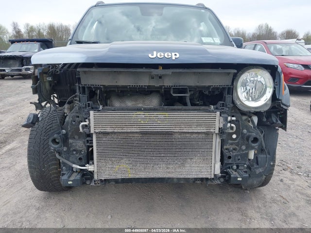 44908097 :رقم المزاد ، ZACNJBBB2LPM05401 vin ، 2020 Jeep Renegade Latitude 4x4 مزاد بيع
