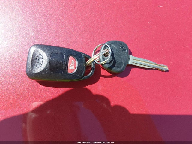 Продажа на аукционе авто 2013 Hyundai Elantra Gls, vin: KMHDH4AE1DU941480, номер лота: 44908111