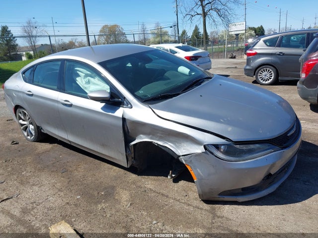 Продажа на аукционе авто 2015 Chrysler 200 S, vin: 1C3CCCBB0FN729572, номер лота: 44908122