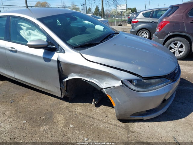 Продажа на аукционе авто 2015 Chrysler 200 S, vin: 1C3CCCBB0FN729572, номер лота: 44908122